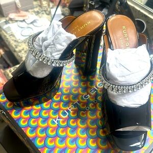 Brand new Kurt Geiger platform Peep Toe